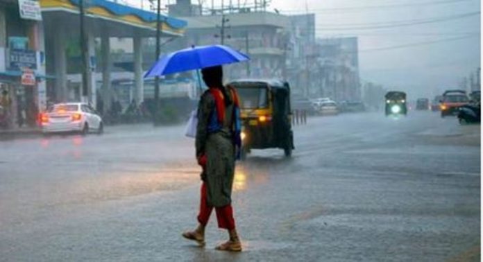 ചക്രവാത ചുഴിയുടെ സാന്നിധ്യം ; സംസ്ഥാനത്ത് അതിതീവ്ര മഴയ്ക്ക് സാധ്യത, ഇന്ന് അഞ്ച് ജില്ലകളിൽ യെല്ലോ അലർട്ട്, ജാഗ്രത മുന്നറിയിപ്പ് നൽകി അധികൃതർ ചക്രവാത ചുഴിയുടെ സാന്നിധ്യം ; സംസ്ഥാനത്ത് അതിതീവ്ര മഴയ്ക്ക് സാധ്യത, ഇന്ന് അഞ്ച് ജില്ലകളിൽ യെല്ലോ അലർട്ട്, ജാഗ്രത മുന്നറിയിപ്പ് നൽകി അധികൃതർ