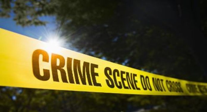 ചികിത്സിക്കാന് ഇനി പണമില്ല ; മാനസികാസ്വാസ്ഥ്യമുള്ള മകളെ മാതാപിതാക്കള് കഴുത്തുഞെരിച്ചു കൊന്നു ചികിത്സിക്കാന് ഇനി പണമില്ല ; മാനസികാസ്വാസ്ഥ്യമുള്ള മകളെ മാതാപിതാക്കള് കഴുത്തുഞെരിച്ചു കൊന്നു