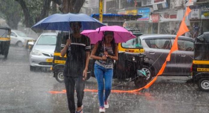 സംസ്ഥാനത്ത് കാലവർഷം ശക്തമാകും ; പത്ത് ജില്ലകളിൽ യെല്ലോ അലർട്ട് സംസ്ഥാനത്ത് കാലവർഷം ശക്തമാകും ; പത്ത് ജില്ലകളിൽ യെല്ലോ അലർട്ട്