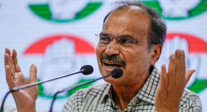 തൃണമൂൽ കോൺഗ്രസും ബി.ജെ.പിയും തമ്മിൽ രഹസ്യ ധാരണ ഉണ്ട് ; വെളിപ്പെടുത്തലുമായി അധീർ രഞ്ജൻ ചൗധരി തൃണമൂൽ കോൺഗ്രസും ബി.ജെ.പിയും തമ്മിൽ രഹസ്യ ധാരണ ഉണ്ട് ; വെളിപ്പെടുത്തലുമായി അധീർ രഞ്ജൻ ചൗധരി