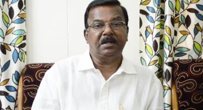 എന്ത് എളുപ്പത്തിലാണ് ഇപ്പോള് രക്തസാക്ഷികള് വരുന്നത്, പറയുന്നതുതന്നെ അപമാനം ; വിമർശനവുമായി സി. ദിവാകരന് എന്ത് എളുപ്പത്തിലാണ് ഇപ്പോള് രക്തസാക്ഷികള് വരുന്നത്, പറയുന്നതുതന്നെ അപമാനം ; വിമർശനവുമായി സി. ദിവാകരന്