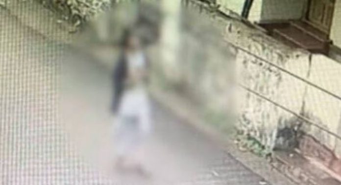 രണ്ടുവർഷത്തിലേറെയായി പ്രണയം ; കാണാതായ പന്ത്രണ്ടുകാരിയെ കണ്ടെത്തിയ സംഭവം, നിർണായക വിവരങ്ങൾ പുറത്തുവിട്ട് പോലീസ് രണ്ടുവർഷത്തിലേറെയായി പ്രണയം ; കാണാതായ പന്ത്രണ്ടുകാരിയെ കണ്ടെത്തിയ സംഭവം, നിർണായക വിവരങ്ങൾ പുറത്തുവിട്ട് പോലീസ്