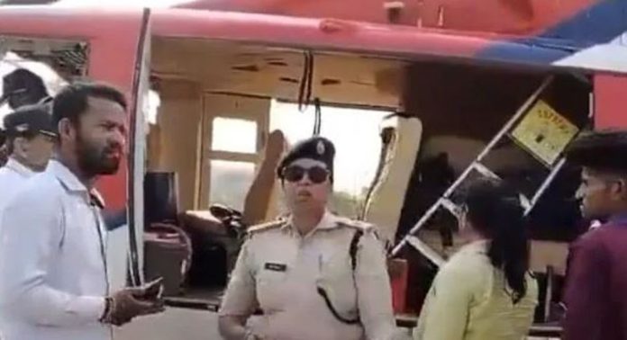 ഖാര്ഗെയുടെ ഹെലിക്കോപ്റ്റര് പരിശോധിച്ചതിനെതിരെ വിമർശനവുമായി കോണ്ഗ്രസ് ഖാര്ഗെയുടെ ഹെലിക്കോപ്റ്റര് പരിശോധിച്ചതിനെതിരെ വിമർശനവുമായി കോണ്ഗ്രസ്