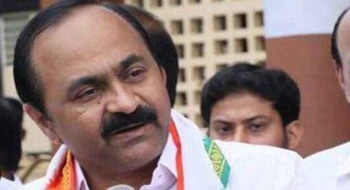 സംസ്ഥാനത്തിന്റെ ക്രമസമാധാനം തകര്ന്നു, ആര്ക്കും നിയമം കയ്യിലെടുക്കാവുന്ന അവസ്ഥയായി ; വി ഡി സതീശന് സംസ്ഥാനത്തിന്റെ ക്രമസമാധാനം തകര്ന്നു, ആര്ക്കും നിയമം കയ്യിലെടുക്കാവുന്ന അവസ്ഥയായി ; വി ഡി സതീശന്