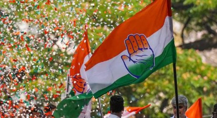 ഡി.സി.സി തലങ്ങളിൽ അഴിച്ചുപണി വേണം ; കോൺഗ്രസിൽ മുറവിളി ശക്തമാകുന്നു ഡി.സി.സി തലങ്ങളിൽ അഴിച്ചുപണി വേണം ; കോൺഗ്രസിൽ മുറവിളി ശക്തമാകുന്നു