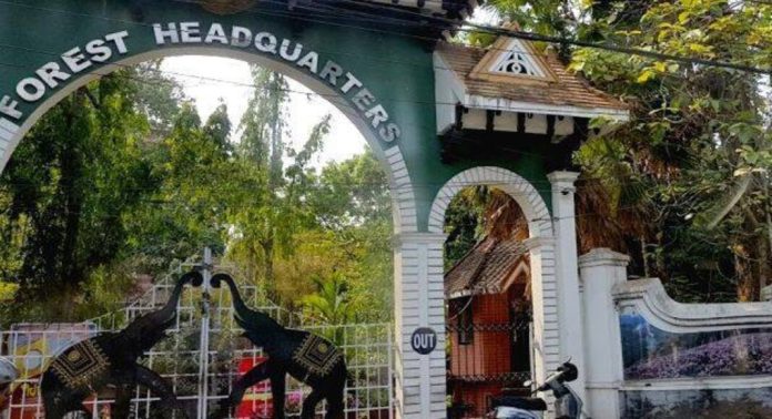 പാലക്കാട് ട്രെയിൻ തട്ടി കാട്ടാന ചരിഞ്ഞു ; ലോക്കോ പൈലറ്റിനെതിരെ കേസെടുക്കുമെന്ന് വനം വകുപ്പ് പാലക്കാട് ട്രെയിൻ തട്ടി കാട്ടാന ചരിഞ്ഞു ; ലോക്കോ പൈലറ്റിനെതിരെ കേസെടുക്കുമെന്ന് വനം വകുപ്പ്
