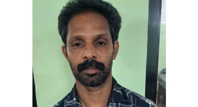 വീട്ടിൽ അതിക്രമിച്ചു കയറി വൃദ്ധയെ മർദ്ദിച്ച പ്രതി പോലീസ് പിടിയിൽ വീട്ടിൽ അതിക്രമിച്ചു കയറി വൃദ്ധയെ മർദ്ദിച്ച പ്രതി പോലീസ് പിടിയിൽ