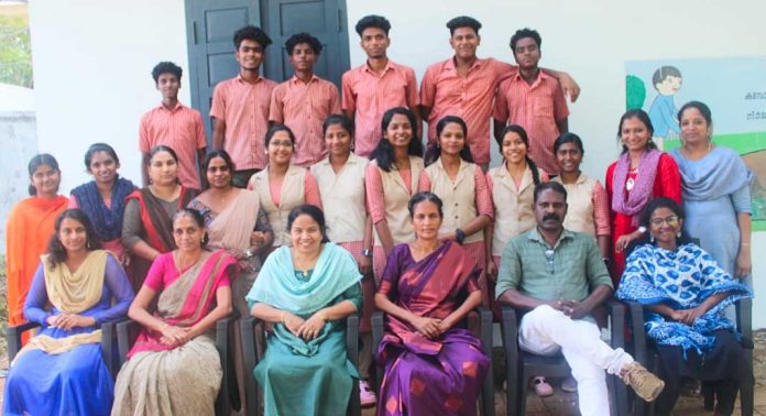 പതിനാലാം തവണയും നൂറുശതമാനം നേട്ടവുമായി ഇടമുറി സര്ക്കാര് സ്കൂള് പതിനാലാം തവണയും നൂറുശതമാനം നേട്ടവുമായി ഇടമുറി സര്ക്കാര് സ്കൂള്