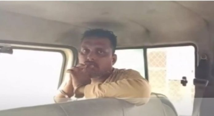 യു.കെയിൽ ജോലി വാഗ്ദാനം ചെയ്ത് 10 ലക്ഷം തട്ടി ; ദുബായിലേക്ക് രക്ഷപ്പെടാനുള്ള ശ്രമത്തിനിടെ പ്രതി പിടിയിൽ യു.കെയിൽ ജോലി വാഗ്ദാനം ചെയ്ത് 10 ലക്ഷം തട്ടി ; ദുബായിലേക്ക് രക്ഷപ്പെടാനുള്ള ശ്രമത്തിനിടെ പ്രതി പിടിയിൽ
