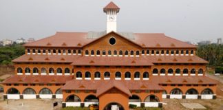 കണ്ണൂർ സർവകലാശാല സിൻഡിക്കേറ്റ് അംഗമായി നാമനിർദേശം ചെയ്ത ഡോ. പി.കെ അബ്ദുൽ ജലീലിനെ ഒഴിവാക്കി ഉത്തരവിറക്കി