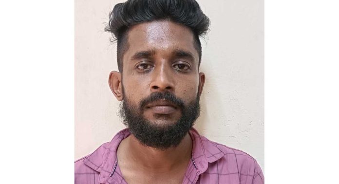 ഏഴംകുളം സ്വദേശിയായ യുവാവിനെ കാപ്പനിയമപ്രകാരം ജയിലിലടച്ചു ഏഴംകുളം സ്വദേശിയായ യുവാവിനെ കാപ്പനിയമപ്രകാരം ജയിലിലടച്ചു