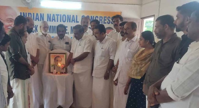 കോൺഗ്രസ് മല്ലപ്പള്ളി ബ്ലോക്ക് കമ്മറ്റിയുടെ നേതൃത്വത്തിൽ രാജീവ്ഗാന്ധി രക്തസാക്ഷിത്വദിനാചരണം നടത്തി കോൺഗ്രസ് മല്ലപ്പള്ളി ബ്ലോക്ക് കമ്മറ്റിയുടെ നേതൃത്വത്തിൽ രാജീവ്ഗാന്ധി രക്തസാക്ഷിത്വദിനാചരണം നടത്തി