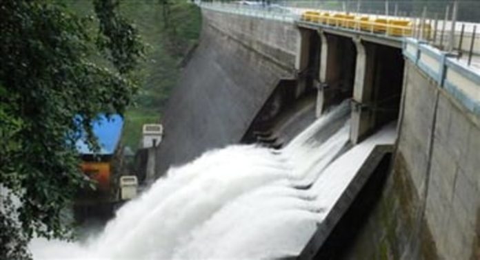 മലങ്കര ഡാമിന്റെ നാലു ഷട്ടറുകള് തുറന്നു ; ജാഗ്രതാ നിര്ദേശം മലങ്കര ഡാമിന്റെ നാലു ഷട്ടറുകള് തുറന്നു ; ജാഗ്രതാ നിര്ദേശം