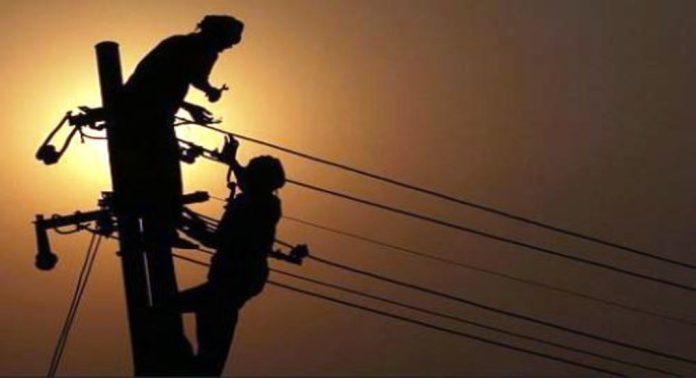 ലോഡ് ഷെഡിംഗ് ഏര്പ്പെടുത്തണമോ ? നിര്ണായക യോഗം ഇന്ന് ലോഡ് ഷെഡിംഗ് ഏര്പ്പെടുത്തണമോ ? നിര്ണായക യോഗം ഇന്ന്