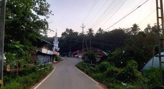 യാത്രക്കാരെ വലച്ച് വെച്ചൂച്ചിറ കൂത്താട്ടുകുളം പാലം യാത്രക്കാരെ വലച്ച് വെച്ചൂച്ചിറ കൂത്താട്ടുകുളം പാലം