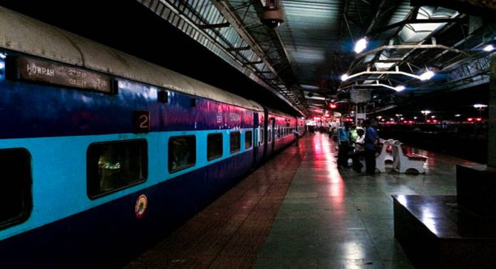 ഇന്ത്യൻ റെയിൽവേയ്ക്ക് വൻ വരുമാന വർദ്ധന ഇന്ത്യൻ റെയിൽവേയ്ക്ക് വൻ വരുമാന വർദ്ധന