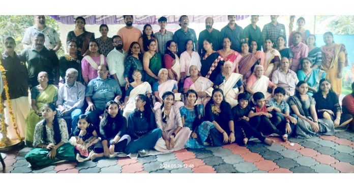 റാന്നി വൈക്കം കേളംമുറിയിൽ കുടുംബത്തിന്റെ പ്രഥമ കൂട്ടായ്മ നടന്നു റാന്നി വൈക്കം കേളംമുറിയിൽ കുടുംബത്തിന്റെ പ്രഥമ കൂട്ടായ്മ നടന്നു