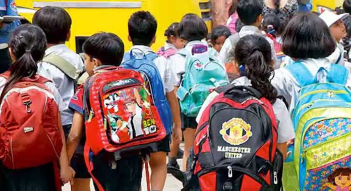 മെയ് 25 ന് സംസ്ഥാനത്തെ സ്കൂളുകളിൽ ശുചീകരണ ദിനം ആചരിക്കുമെന്ന് മന്ത്രി വി ശിവൻകുട്ടി മെയ് 25 ന് സംസ്ഥാനത്തെ സ്കൂളുകളിൽ ശുചീകരണ ദിനം ആചരിക്കുമെന്ന് മന്ത്രി വി ശിവൻകുട്ടി