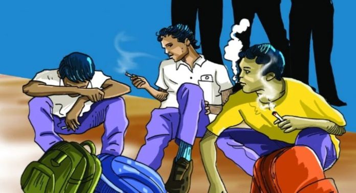 സ്കൂൾ വിദ്യാർത്ഥികളിലെ ലഹരി ഉപയോഗം തടയാൻ നടപടി ; സർക്കുലറുമായി എക്സൈസ് കമ്മീഷണർ സ്കൂൾ വിദ്യാർത്ഥികളിലെ ലഹരി ഉപയോഗം തടയാൻ നടപടി ; സർക്കുലറുമായി എക്സൈസ് കമ്മീഷണർ