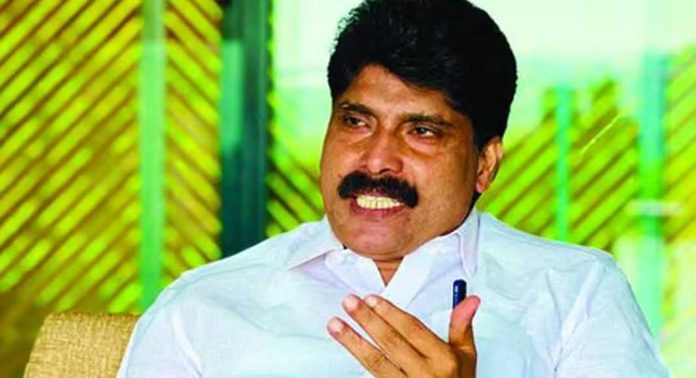 ലോക്സഭാ തെരഞ്ഞെടുപ്പ് ഘട്ടത്തില് വിദേശയാത്രയ്ക്ക് പോകുന്ന മുഖ്യമന്ത്രിയെ വിമര്ശിച്ച് ടി സിദ്ധീഖ് ലോക്സഭാ തെരഞ്ഞെടുപ്പ് ഘട്ടത്തില് വിദേശയാത്രയ്ക്ക് പോകുന്ന മുഖ്യമന്ത്രിയെ വിമര്ശിച്ച് ടി സിദ്ധീഖ്