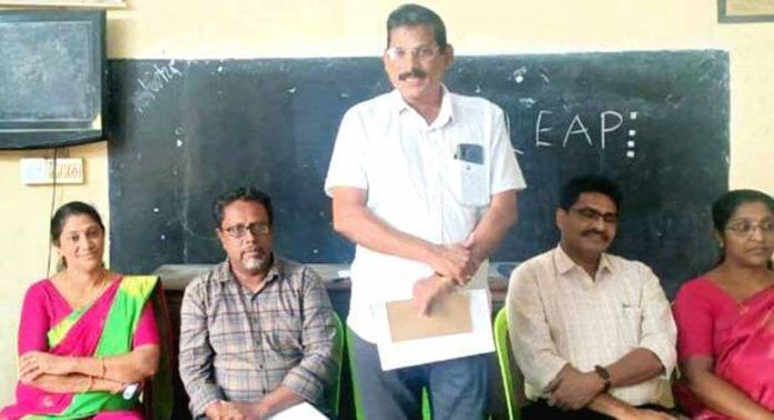 പത്താംക്ലാസ് കഴിഞ്ഞ വിദ്യാർത്ഥികൾക്കായി കരിയർ ഗൈഡൻസ് – കൗൺസലിംഗ് പരിപാടി ‘ലീപ്’ സംഘടിപ്പിച്ചു പത്താംക്ലാസ് കഴിഞ്ഞ വിദ്യാർത്ഥികൾക്കായി കരിയർ ഗൈഡൻസ് – കൗൺസലിംഗ് പരിപാടി ‘ലീപ്’ സംഘടിപ്പിച്ചു
