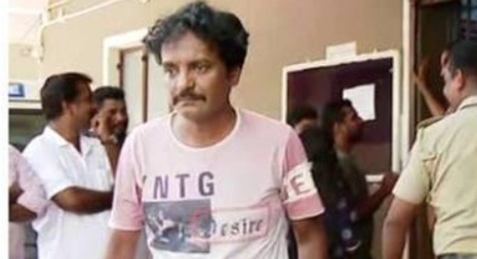 തിരുവല്ല നഗരമധ്യത്തിൽ യുവതിയെ ആക്രമിച്ച് മദ്യപാനി തിരുവല്ല നഗരമധ്യത്തിൽ യുവതിയെ ആക്രമിച്ച് മദ്യപാനി