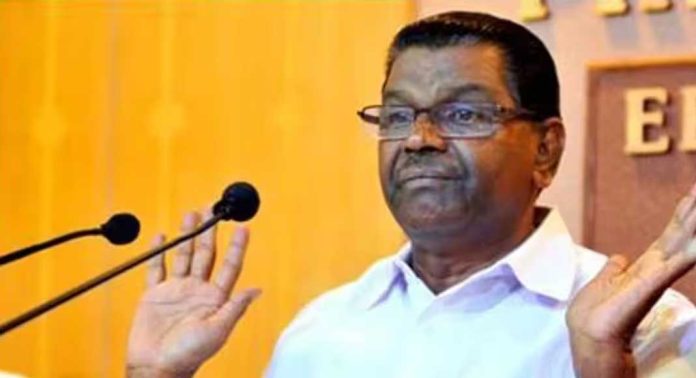 കേന്ദ്ര സര്ക്കാര് പ്രതിനിധി സംഘത്തിലേക്കുള്ള ക്ഷണം സ്വീകരിച്ച ശശി തരൂരിനെ വിമര്ശിച്ച് തിരുവഞ്ചൂര് രാധാകൃഷ്ണന് കേന്ദ്ര സര്ക്കാര് പ്രതിനിധി സംഘത്തിലേക്കുള്ള ക്ഷണം സ്വീകരിച്ച ശശി തരൂരിനെ വിമര്ശിച്ച് തിരുവഞ്ചൂര് രാധാകൃഷ്ണന്