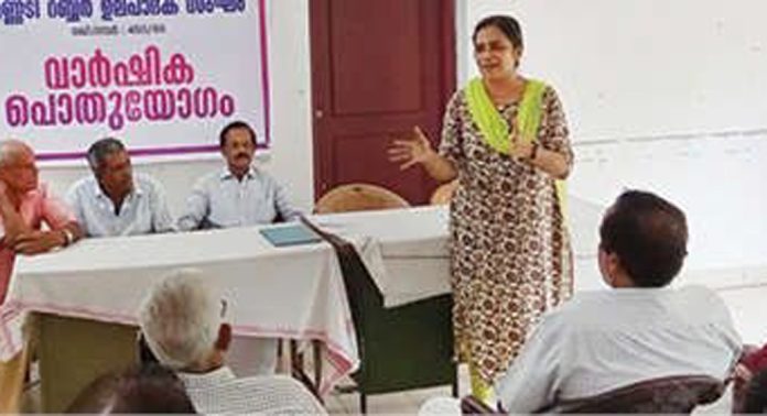 റബ്ബർ ഉത്പാദകസംഘത്തിന്റെ വാർഷിക പൊതുയോഗം മണ്ണടി വി.ടി.എം. ഗ്രന്ഥശാലയിൽ ചേർന്നു റബ്ബർ ഉത്പാദകസംഘത്തിന്റെ വാർഷിക പൊതുയോഗം മണ്ണടി വി.ടി.എം. ഗ്രന്ഥശാലയിൽ ചേർന്നു
