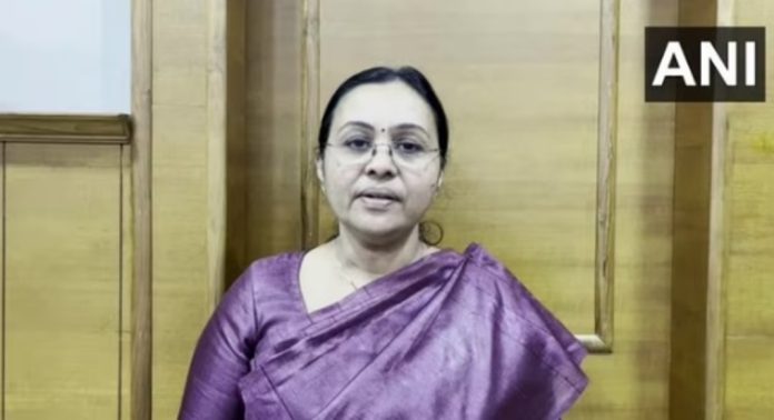 ‘ചെളിയിലും വെള്ളക്കെട്ടിലും ഇറങ്ങുന്നവരുടെ ശ്രദ്ധയ്ക്ക്’ ; ഡോക്സിസൈക്ലിൻ കഴിക്കണമെന്ന് ആരോഗ്യ മന്ത്രി ‘ചെളിയിലും വെള്ളക്കെട്ടിലും ഇറങ്ങുന്നവരുടെ ശ്രദ്ധയ്ക്ക്’ ; ഡോക്സിസൈക്ലിൻ കഴിക്കണമെന്ന് ആരോഗ്യ മന്ത്രി
