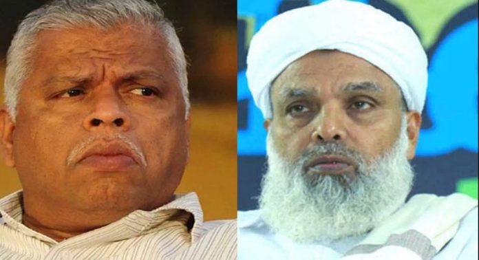 സമസ്ത നേതാവ് ഉമർ ഫൈസിയും എം.വി ജയരാജനും കൂടിക്കാഴ്ച നടത്തി സമസ്ത നേതാവ് ഉമർ ഫൈസിയും എം.വി ജയരാജനും കൂടിക്കാഴ്ച നടത്തി