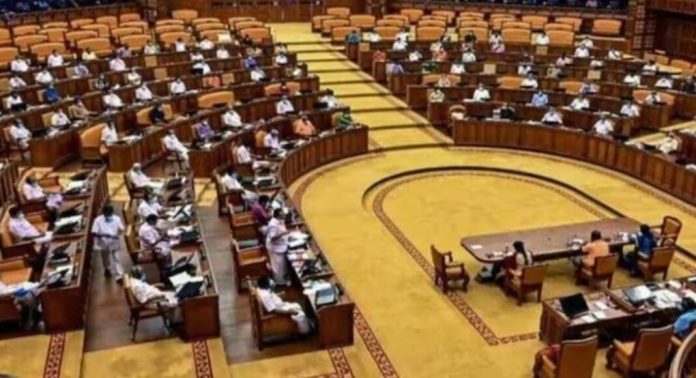 ധനാഭ്യർഥന ചർച്ചകൾക്ക് ഇന്ന് തുടക്കമാകും ; മലബാറിലെ പ്ലസ് വൺ സീറ്റ് പ്രതിസന്ധി അടിയന്തര പ്രമേയമായി ഉന്നയിക്കാന് പ്രതിപക്ഷം ധനാഭ്യർഥന ചർച്ചകൾക്ക് ഇന്ന് തുടക്കമാകും ; മലബാറിലെ പ്ലസ് വൺ സീറ്റ് പ്രതിസന്ധി അടിയന്തര പ്രമേയമായി ഉന്നയിക്കാന് പ്രതിപക്ഷം