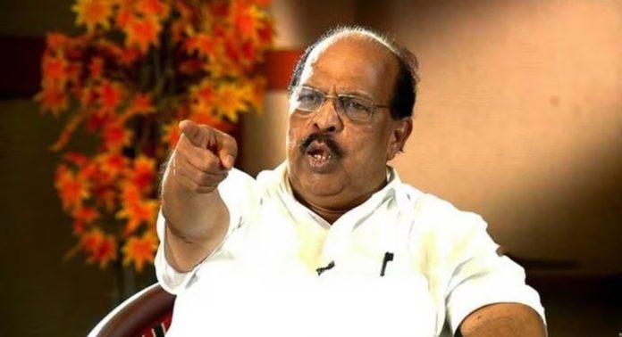 ജി സുധാകരനെ സി പി എം പ്രതിഷേധത്തിനിടെ ‘സഖാവ്’ എന്ന് വിളിച്ച ജില്ലാ സെക്രട്ടറിയെ തിരുത്തി പ്രവർത്തകർ ജി സുധാകരനെ സി പി എം പ്രതിഷേധത്തിനിടെ ‘സഖാവ്’ എന്ന് വിളിച്ച ജില്ലാ സെക്രട്ടറിയെ തിരുത്തി പ്രവർത്തകർ