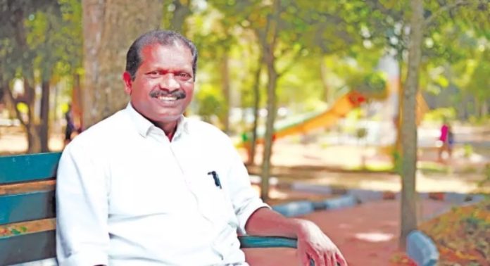കെ രാധാകൃഷ്ണന് പകരം ഒ ആർ കേളു മന്ത്രി ; മറ്റ് മന്ത്രിമാരുടെ വകുപ്പുകളിൽ മാറ്റം കെ രാധാകൃഷ്ണന് പകരം ഒ ആർ കേളു മന്ത്രി ; മറ്റ് മന്ത്രിമാരുടെ വകുപ്പുകളിൽ മാറ്റം