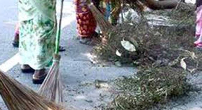 എഴുമറ്റൂരില് മഴക്കാലപൂർവ്വ ശുചീകരണ പരിപാടി നടത്തി എഴുമറ്റൂരില് മഴക്കാലപൂർവ്വ ശുചീകരണ പരിപാടി നടത്തി