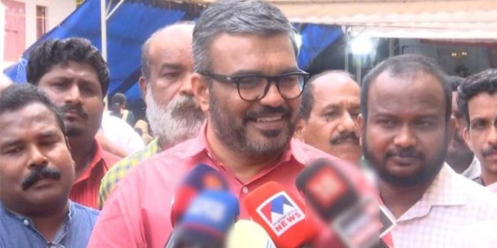 ടൂറിസം വകുപ്പ് എക്സൈസിൽ കൈ കടത്തിയിട്ടില്ല ; എം.ബി. രാജേഷ് ടൂറിസം വകുപ്പ് എക്സൈസിൽ കൈ കടത്തിയിട്ടില്ല ; എം.ബി. രാജേഷ്