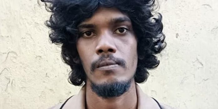 കുടിക്കാന് വെള്ളം ചോദിച്ചെത്തി ; ചിതറയില് യുവാവ് പട്ടാപ്പകല് വീട്ടമ്മയെ ബലാത്സംഗം ചെയ്തു കുടിക്കാന് വെള്ളം ചോദിച്ചെത്തി ; ചിതറയില് യുവാവ് പട്ടാപ്പകല് വീട്ടമ്മയെ ബലാത്സംഗം ചെയ്തു
