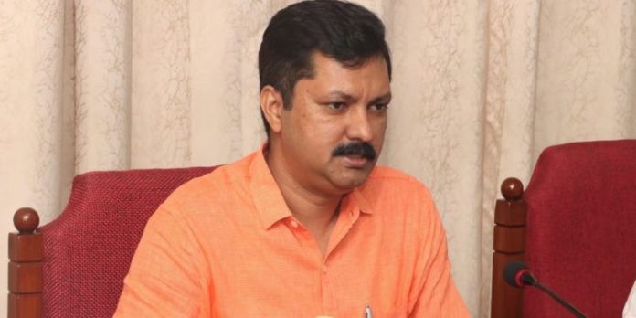 ‘9 മണിയോടെ ആദ്യ ഫല സൂചനകൾ, ഒരുക്കങ്ങൾ പൂർണം’- മുഖ്യ തെരഞ്ഞെടുപ്പ് കമ്മീഷണർ ‘9 മണിയോടെ ആദ്യ ഫല സൂചനകൾ, ഒരുക്കങ്ങൾ പൂർണം’- മുഖ്യ തെരഞ്ഞെടുപ്പ് കമ്മീഷണർ