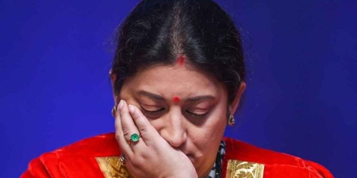 ‘സന്തോഷത്തിന് കുറവില്ല !’ ; വന് തോല്വിക്ക് പിന്നാലെ നന്ദി പറഞ്ഞ് സ്മൃതി ‘സന്തോഷത്തിന് കുറവില്ല !’ ; വന് തോല്വിക്ക് പിന്നാലെ നന്ദി പറഞ്ഞ് സ്മൃതി