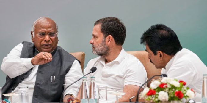 ‘പോരാടാനുള്ള ഊര്ജം തന്നു, ജീവനുള്ള കാലം വരെ വയനാട് മനസിലുണ്ടാകും’ : രാഹുല് ഗാന്ധി ‘പോരാടാനുള്ള ഊര്ജം തന്നു, ജീവനുള്ള കാലം വരെ വയനാട് മനസിലുണ്ടാകും’ : രാഹുല് ഗാന്ധി