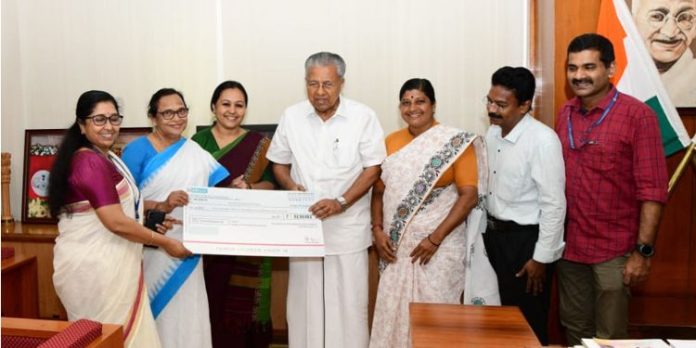 വായ്പാ വിതരണ, തിരിച്ചടവ് പ്രവര്ത്തനങ്ങളില് ചരിത്ര നേട്ടം ; കേരള സംസ്ഥാന വനിതാ വികസന കോര്പ്പറേഷന് ലാഭവിഹിതം കൈമാറി വായ്പാ വിതരണ, തിരിച്ചടവ് പ്രവര്ത്തനങ്ങളില് ചരിത്ര നേട്ടം ; കേരള സംസ്ഥാന വനിതാ വികസന കോര്പ്പറേഷന് ലാഭവിഹിതം കൈമാറി