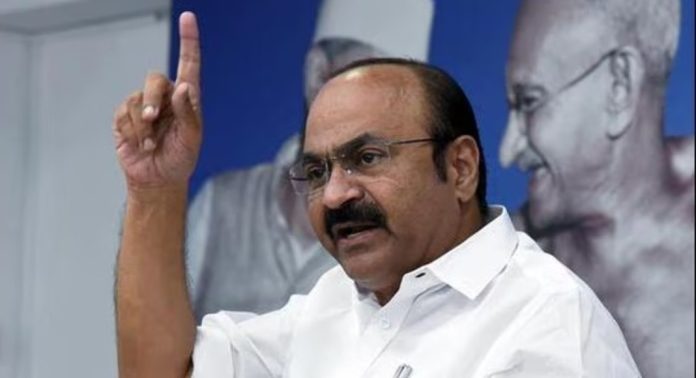 സിപിഎമ്മില് നേതാക്കള് തമ്മില് പോര് ; പോരാളി ഷാജി ഒരു നേതാവിന്റെ സംവിധാനം – വിഡി സതീശന് സിപിഎമ്മില് നേതാക്കള് തമ്മില് പോര് ; പോരാളി ഷാജി ഒരു നേതാവിന്റെ സംവിധാനം – വിഡി സതീശന്