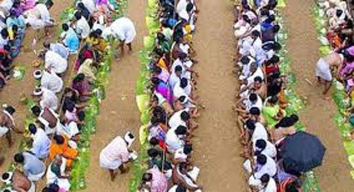 ആറന്മുള ക്ഷേത്രത്തിലെ പ്രധാന വഴിപാടായ വള്ളസദ്യ വഴിപാടുകൾക്ക് ജൂലായ് 21-ന് തുടക്കമാകും ആറന്മുള ക്ഷേത്രത്തിലെ പ്രധാന വഴിപാടായ വള്ളസദ്യ വഴിപാടുകൾക്ക് ജൂലായ് 21-ന് തുടക്കമാകും
