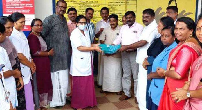 ട്രാവൻകൂർ റീഹാബിലിറ്റേഷൻ പെയിൻ ആൻഡ് പാലിയേറ്റീവ് കെയർ ചാരിറ്റിബിൾ സൊസൈറ്റിയുടെ അഭിമുഖ്യത്തിൽ അടൂർ ജനറൽ ആശുപത്രിയിൽ ബെഡ് ഷീറ്റുകൾ നൽകി ട്രാവൻകൂർ റീഹാബിലിറ്റേഷൻ പെയിൻ ആൻഡ് പാലിയേറ്റീവ് കെയർ ചാരിറ്റിബിൾ സൊസൈറ്റിയുടെ അഭിമുഖ്യത്തിൽ അടൂർ ജനറൽ ആശുപത്രിയിൽ ബെഡ് ഷീറ്റുകൾ നൽകി