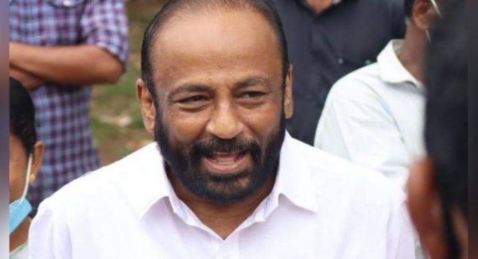 പാലക്കാട് പിടിക്കാൻ എൽഡിഎഫ് ; വിമത കോൺഗ്രസ് നേതാവ് എവി ഗോപിനാഥിനെ ഇറക്കാൻ നീക്കം ; മത്സരിക്കാനില്ലെന്ന് ഗോപിനാഥ് പാലക്കാട് പിടിക്കാൻ എൽഡിഎഫ് ; വിമത കോൺഗ്രസ് നേതാവ് എവി ഗോപിനാഥിനെ ഇറക്കാൻ നീക്കം ; മത്സരിക്കാനില്ലെന്ന് ഗോപിനാഥ്