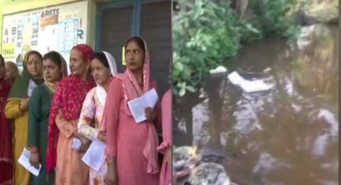 അവസാന ഘട്ട വോട്ടെടുപ്പ് പുരോഗമിക്കുന്നു ; ബംഗാളില് വോട്ടിങ് യന്ത്രങ്ങള് കുളത്തിലേക്ക് എറിഞ്ഞു ; ബോംബേറ് അവസാന ഘട്ട വോട്ടെടുപ്പ് പുരോഗമിക്കുന്നു ; ബംഗാളില് വോട്ടിങ് യന്ത്രങ്ങള് കുളത്തിലേക്ക് എറിഞ്ഞു ; ബോംബേറ്
