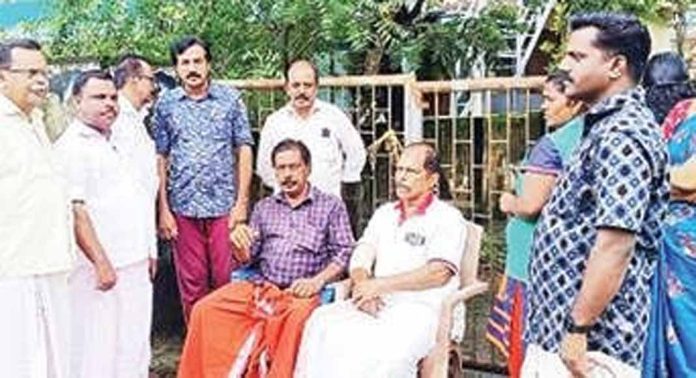 സംയുക്ത കർഷകസംഘടനകളുടെ നേതൃത്വത്തിൽ ചിങ്ങോലി മൃഗാശുപത്രിക്കു മുൻപിൽ സമരം നടത്തി സംയുക്ത കർഷകസംഘടനകളുടെ നേതൃത്വത്തിൽ ചിങ്ങോലി മൃഗാശുപത്രിക്കു മുൻപിൽ സമരം നടത്തി