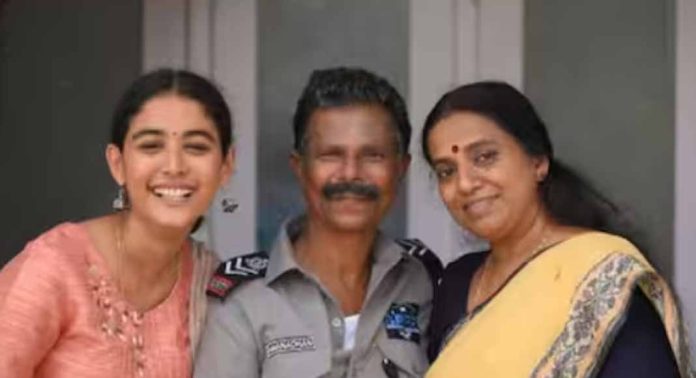 മുരളി ഗോപിയും ഇന്ദ്രൻസും ഒന്നിക്കുന്ന കുടുംബ ചിത്രം ‘കനകരാജ്യം’ തിയേറ്റര് റിലീസിന് ഒരുങ്ങി മുരളി ഗോപിയും ഇന്ദ്രൻസും ഒന്നിക്കുന്ന കുടുംബ ചിത്രം ‘കനകരാജ്യം’ തിയേറ്റര് റിലീസിന് ഒരുങ്ങി