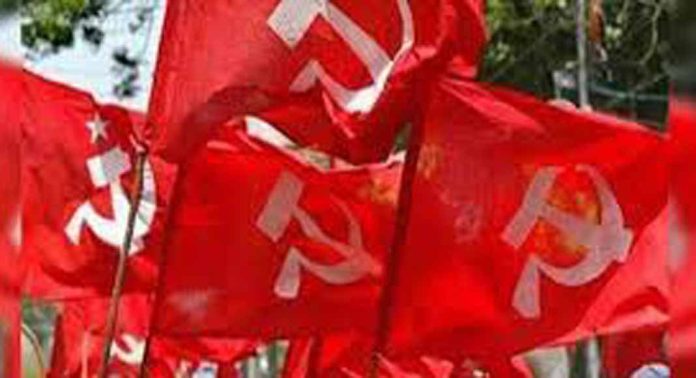 പത്തനംതിട്ടയിൽ വനംവകുപ്പ് ഉദ്യോഗസ്ഥർക്കെതിരായ ഭീഷണി തുടർന്ന് സിപിഎം നേതാക്കൾ പത്തനംതിട്ടയിൽ വനംവകുപ്പ് ഉദ്യോഗസ്ഥർക്കെതിരായ ഭീഷണി തുടർന്ന് സിപിഎം നേതാക്കൾ