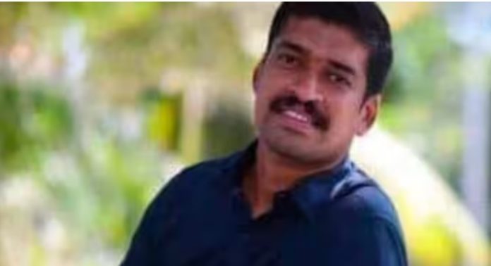 കായംകുളത്ത് ബൈക്കും പിക്കപ്പ് വാനും കൂട്ടിയിടിച്ച് യുവാവിന് ദാരുണാന്ത്യം കായംകുളത്ത് ബൈക്കും പിക്കപ്പ് വാനും കൂട്ടിയിടിച്ച് യുവാവിന് ദാരുണാന്ത്യം