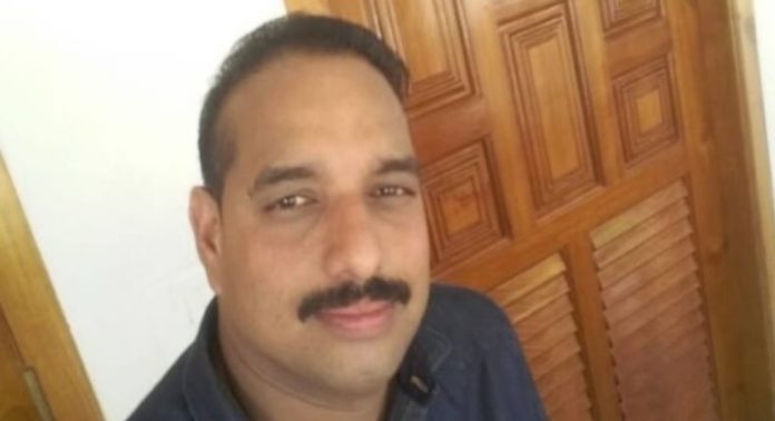 ദീപു വീട്ടിൽ നിന്നിറങ്ങിയത് 10 ലക്ഷം രൂപയുമായി ; പോയത് കോയമ്പത്തൂരിലേക്ക് ; കളിയിക്കാവിള കൊലയിൽ വൻ ദുരൂഹത ദീപു വീട്ടിൽ നിന്നിറങ്ങിയത് 10 ലക്ഷം രൂപയുമായി ; പോയത് കോയമ്പത്തൂരിലേക്ക് ; കളിയിക്കാവിള കൊലയിൽ വൻ ദുരൂഹത